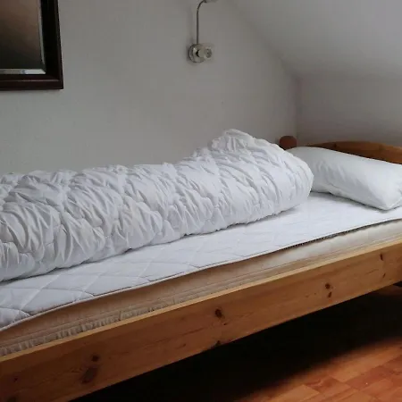 Suedeifel Ferienhaeuser Christian Faust Zweifelscheid