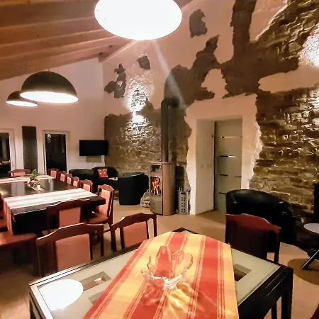 Hébergement de vacances Suedeifel Ferienhaeuser Christian Faust Zweifelscheid