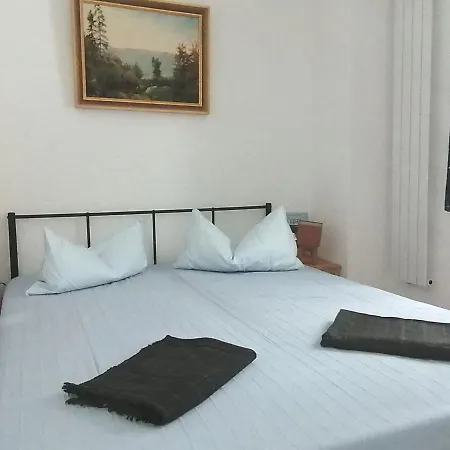 Hébergement de vacances Suedeifel Ferienhaeuser Christian Faust *