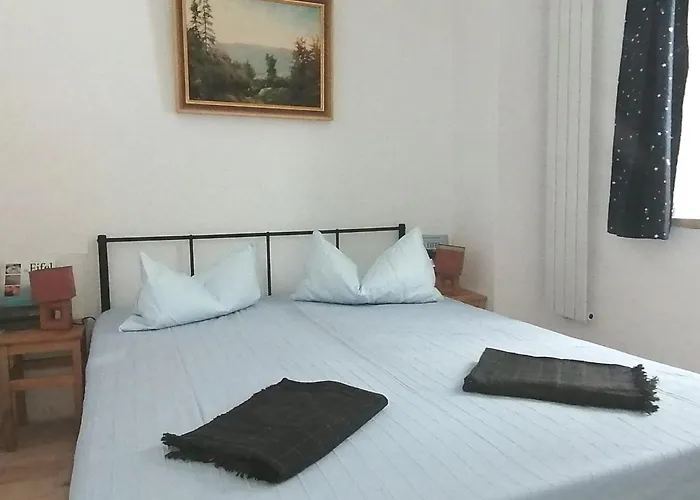 בית נופש Suedeifel Ferienhaeuser Christian Faust *