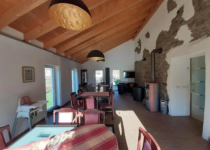 Suedeifel Ferienhaeuser Christian Faust בית נופש Zweifelscheid