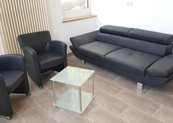 Suedeifel Ferienhaeuser Christian Faust *